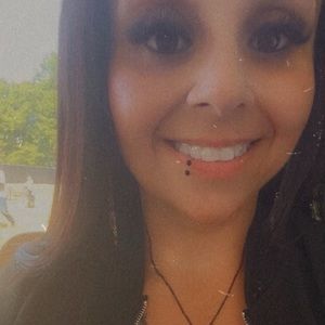 Meet your Posher, Cassandra